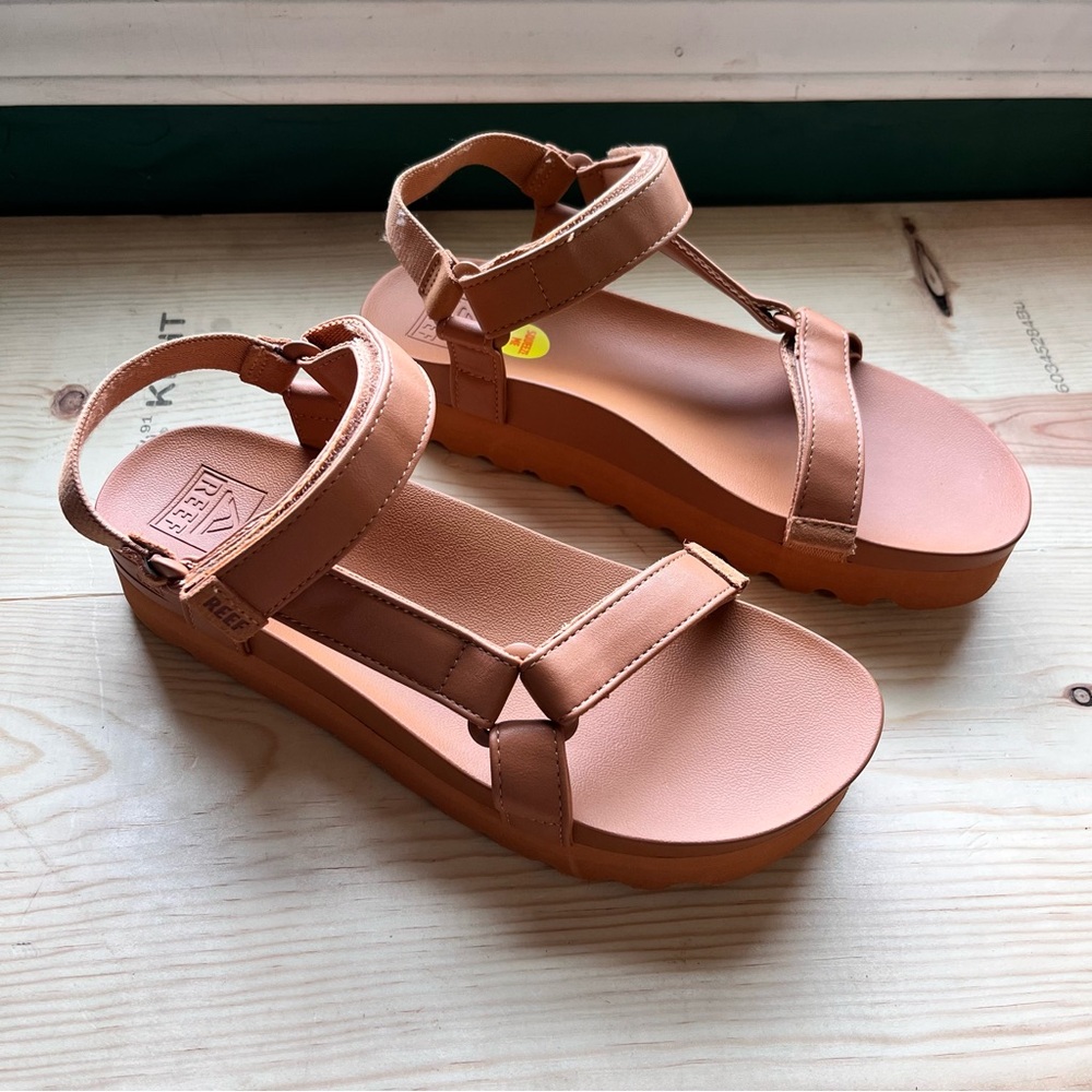 Reef Women's Cushion Rem Hi Sandal Platform Cognac Strappy Slingback Size 9